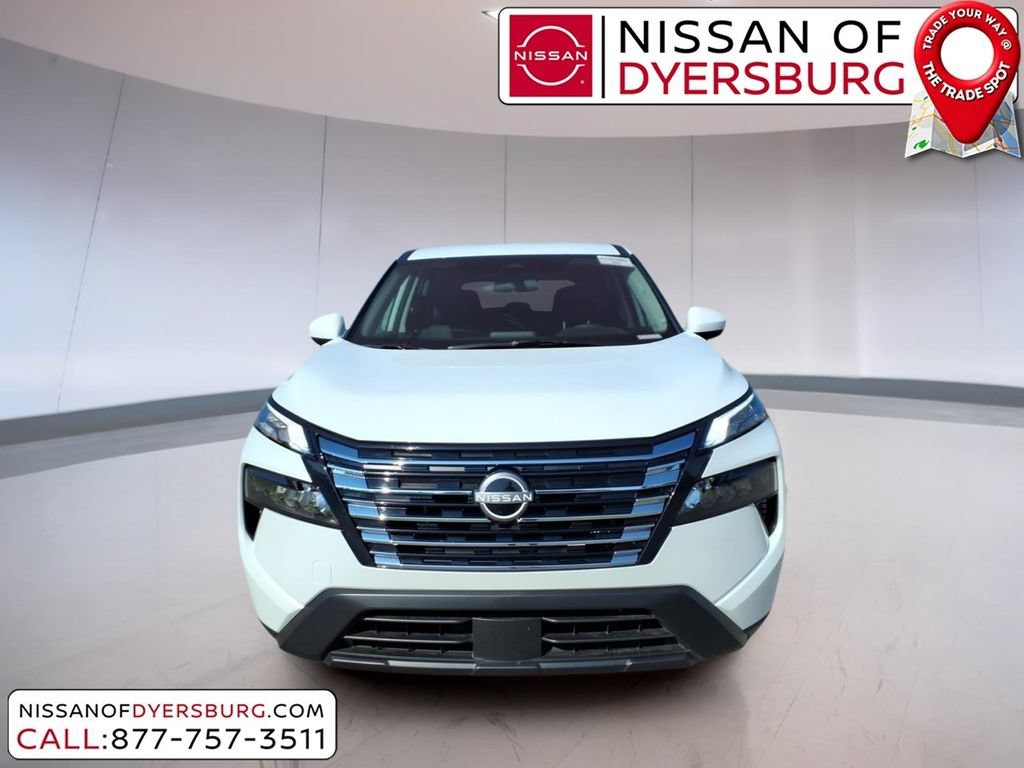 Used 2026 Nissan Rogue SV FWD image 8