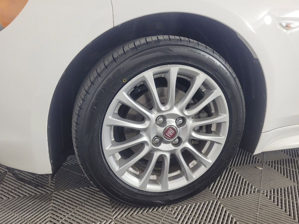 Used 2017 FIAT 124 Spider Classica RWD image 31