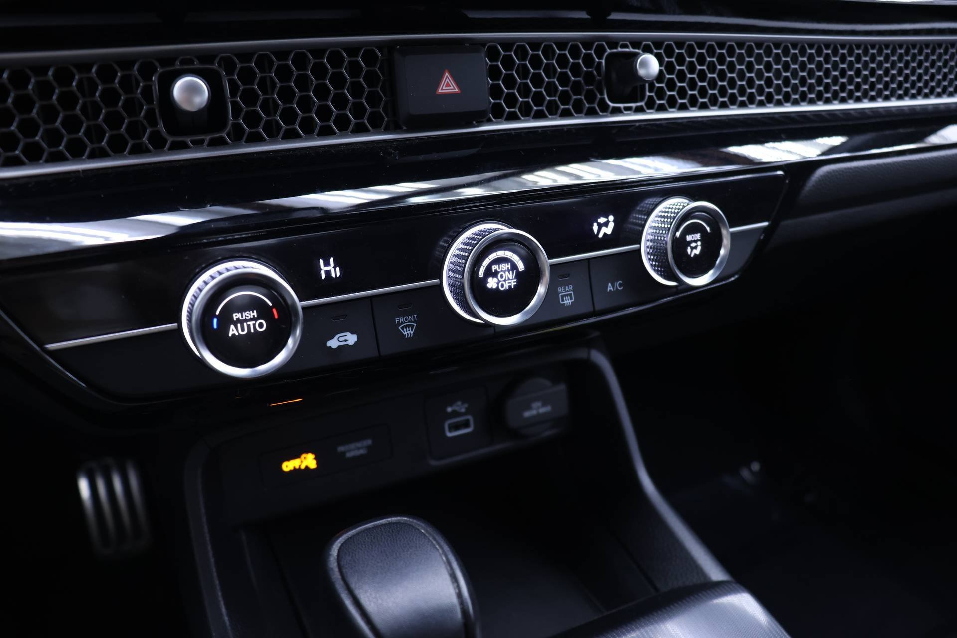 Used 2023 Honda Civic Sport image 6