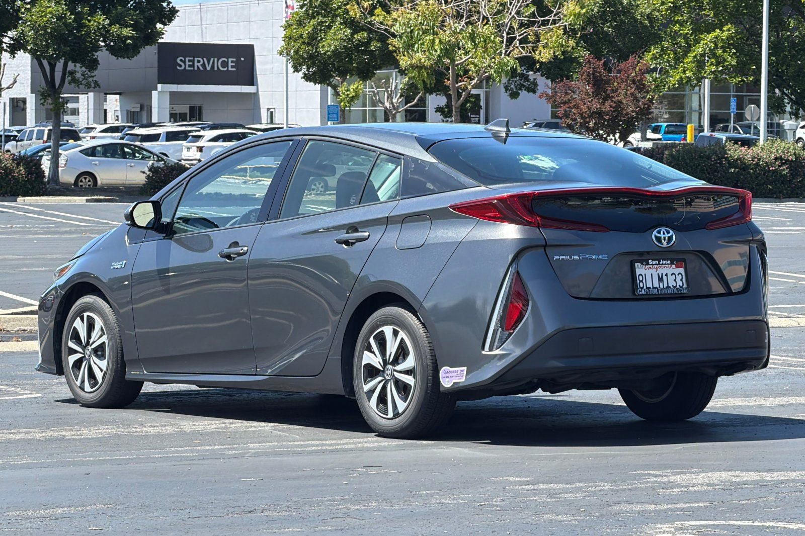 Used 2019 Toyota Prius Prime Premium FWD image 6