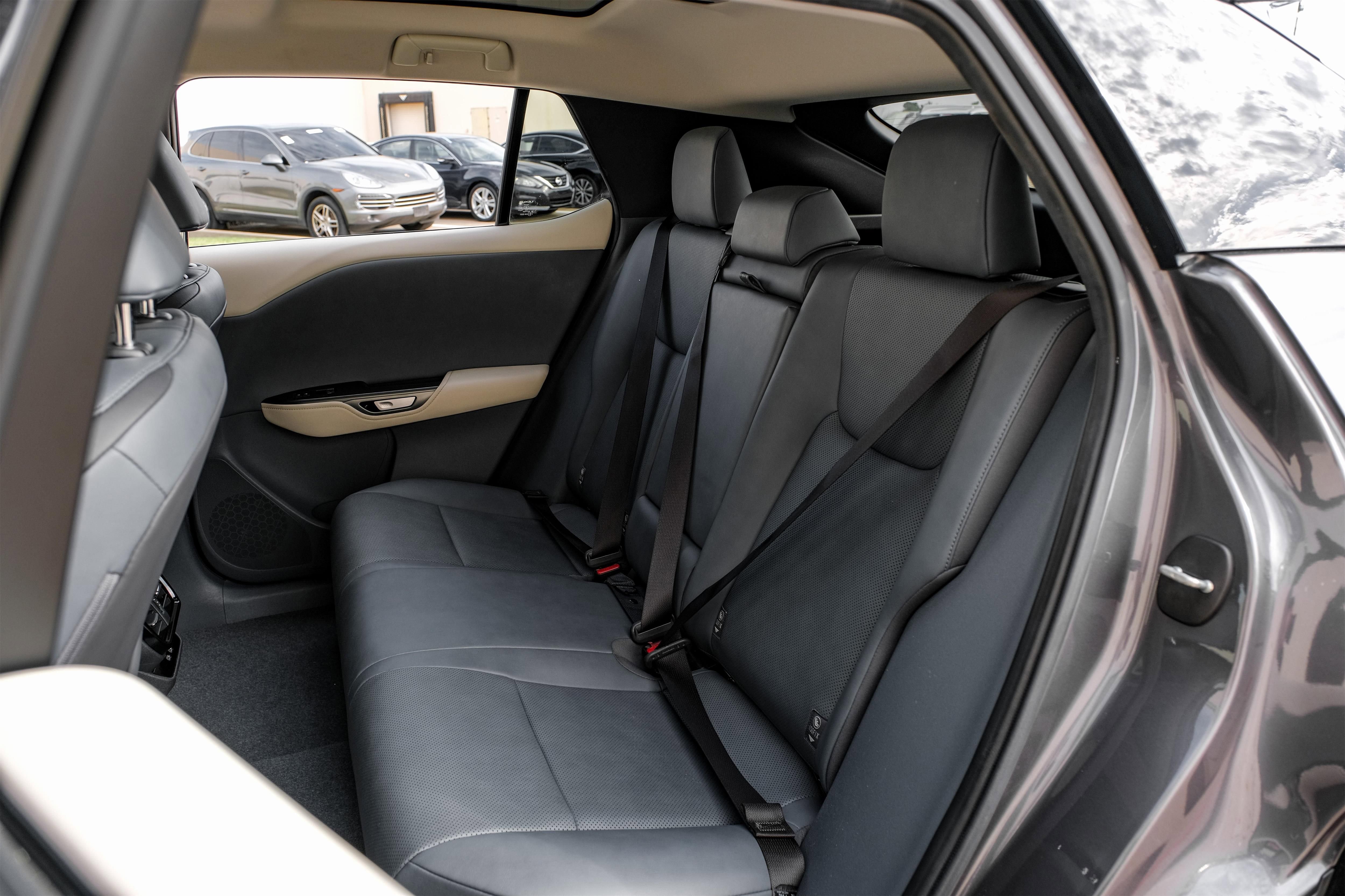 Used 2023 Lexus RZ 450e Premium w/ Technology Package image 34