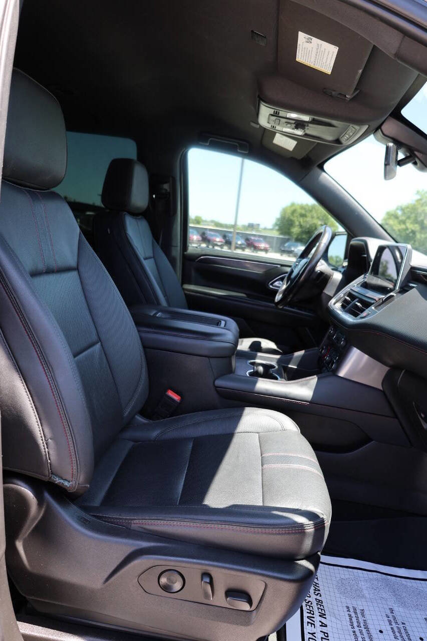 Used 2022 Chevrolet Tahoe RST w/ Luxury Package image 15