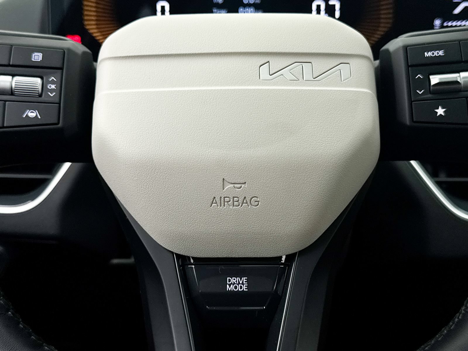 Used 2026 Kia K4 GT-Line w/ GT-Line Sunroof Package FWD image 9