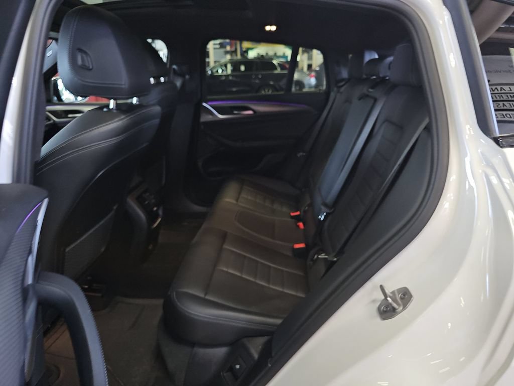 Used 2021 BMW X4 xDrive30i AWD/4WD image 4