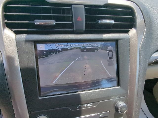 Used 2019 Ford Fusion SEL FWD image 22