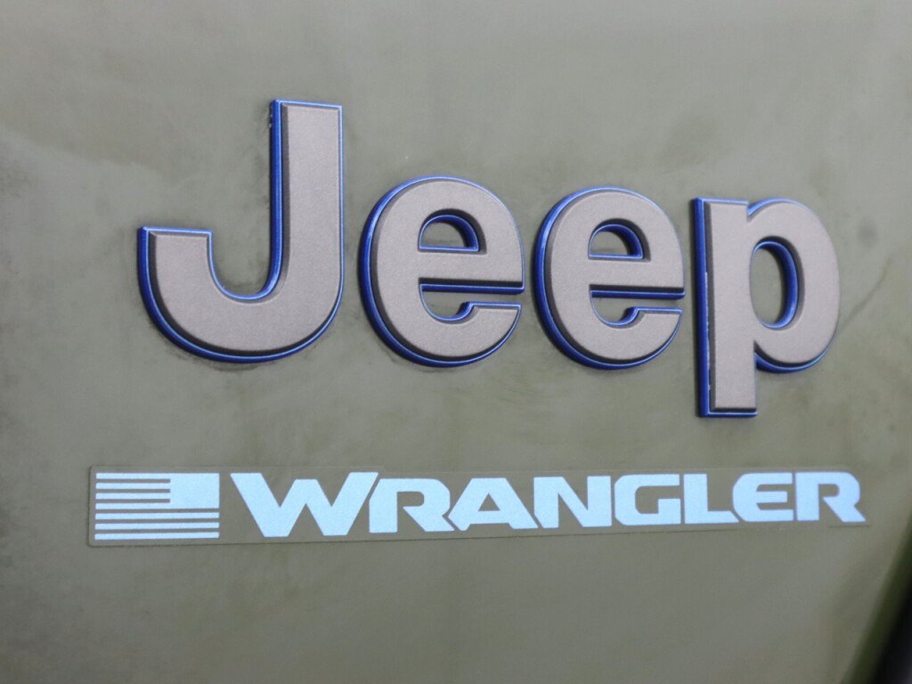 Used 2023 Jeep Wrangler Unlimited AWD/4WD image 33