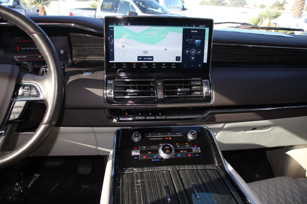 Certified 2023 Lincoln Navigator Black Label AWD/4WD image 13