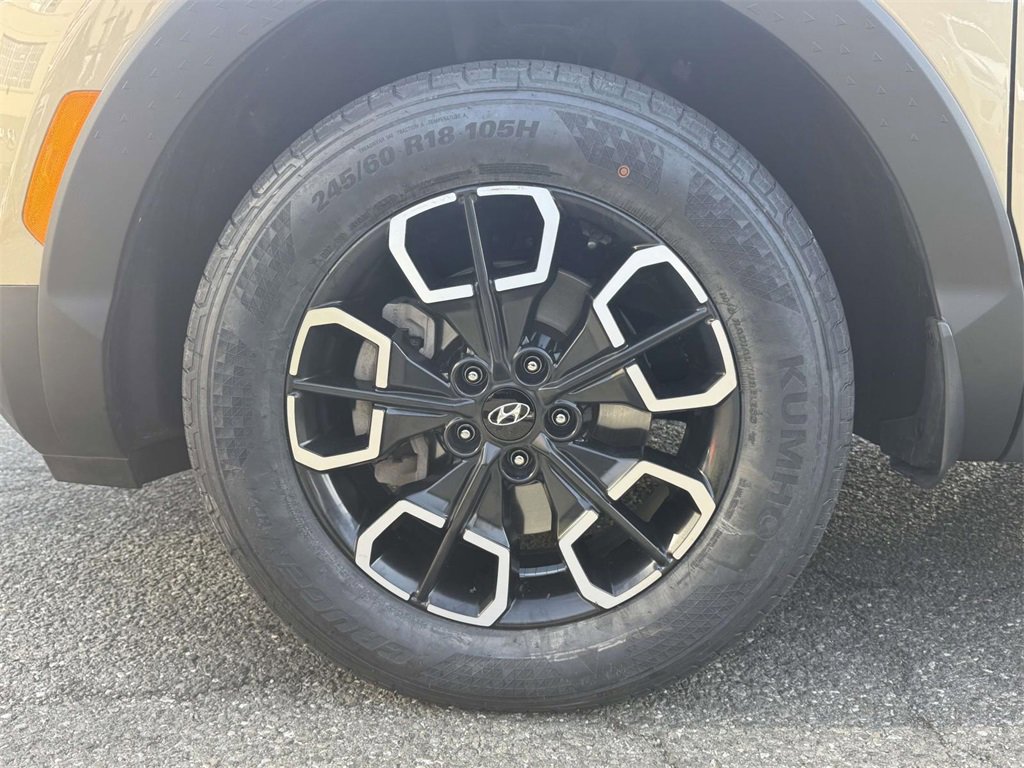 Used 2023 Hyundai Santa Cruz SE image 8