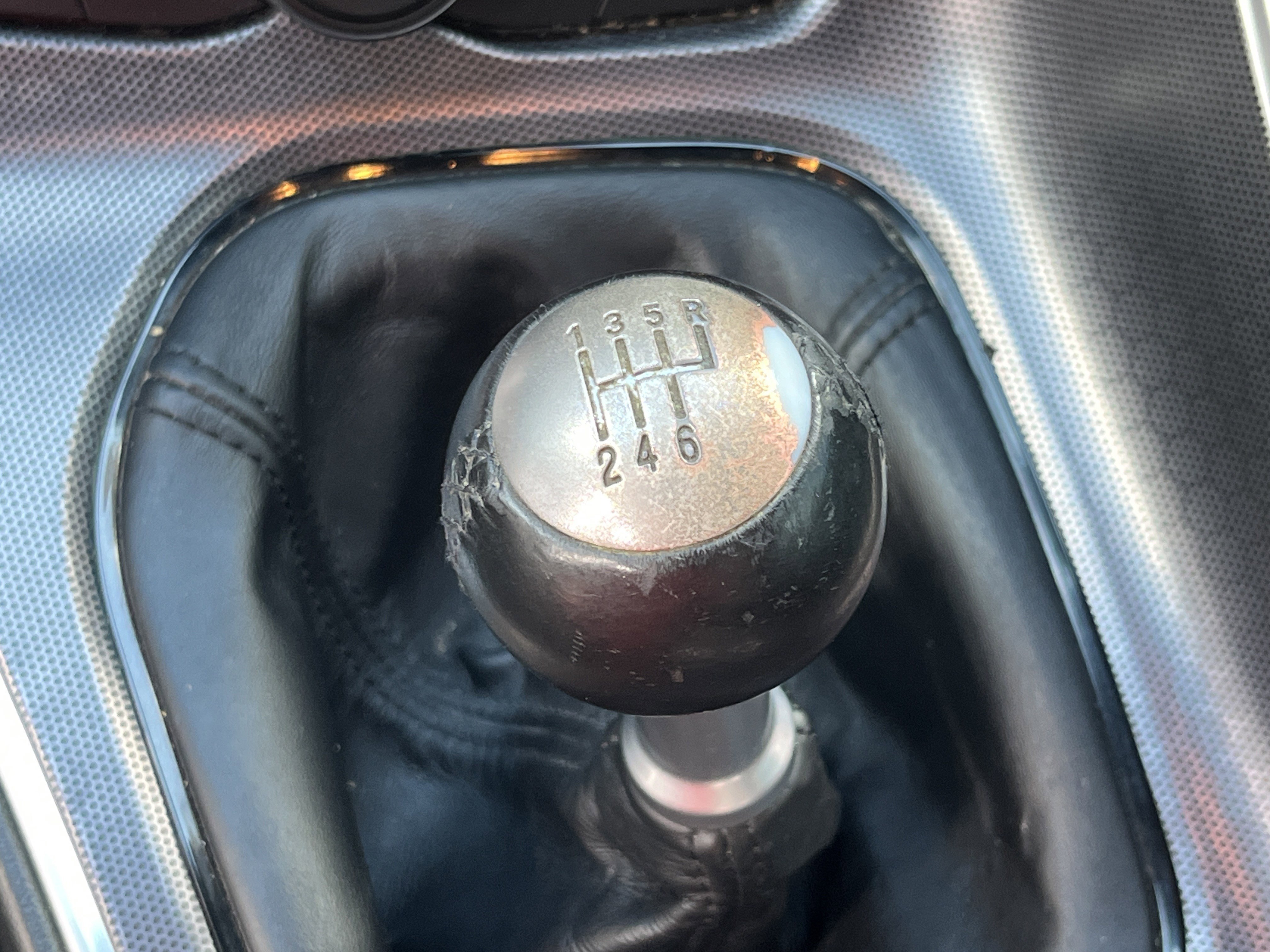 Used 2016 Dodge Challenger SRT w/ Technology Group image 7