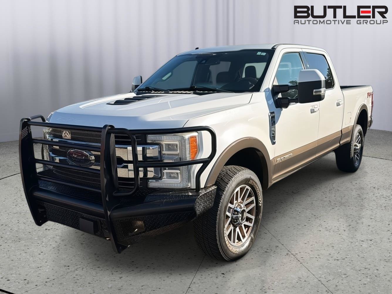 Used 2017 Ford F350 King Ranch w/ King Ranch Ultimate Package AWD/4WD image 2