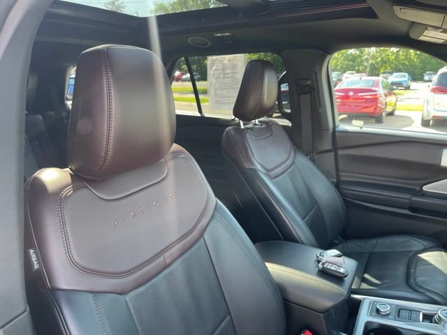 Used 2020 Ford Explorer Platinum w/ Premium Technology Package AWD/4WD image 38