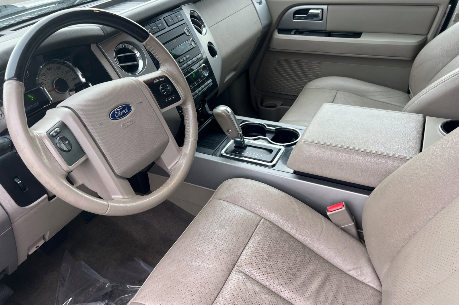 Used 2013 Ford Expedition EL Limited image 7