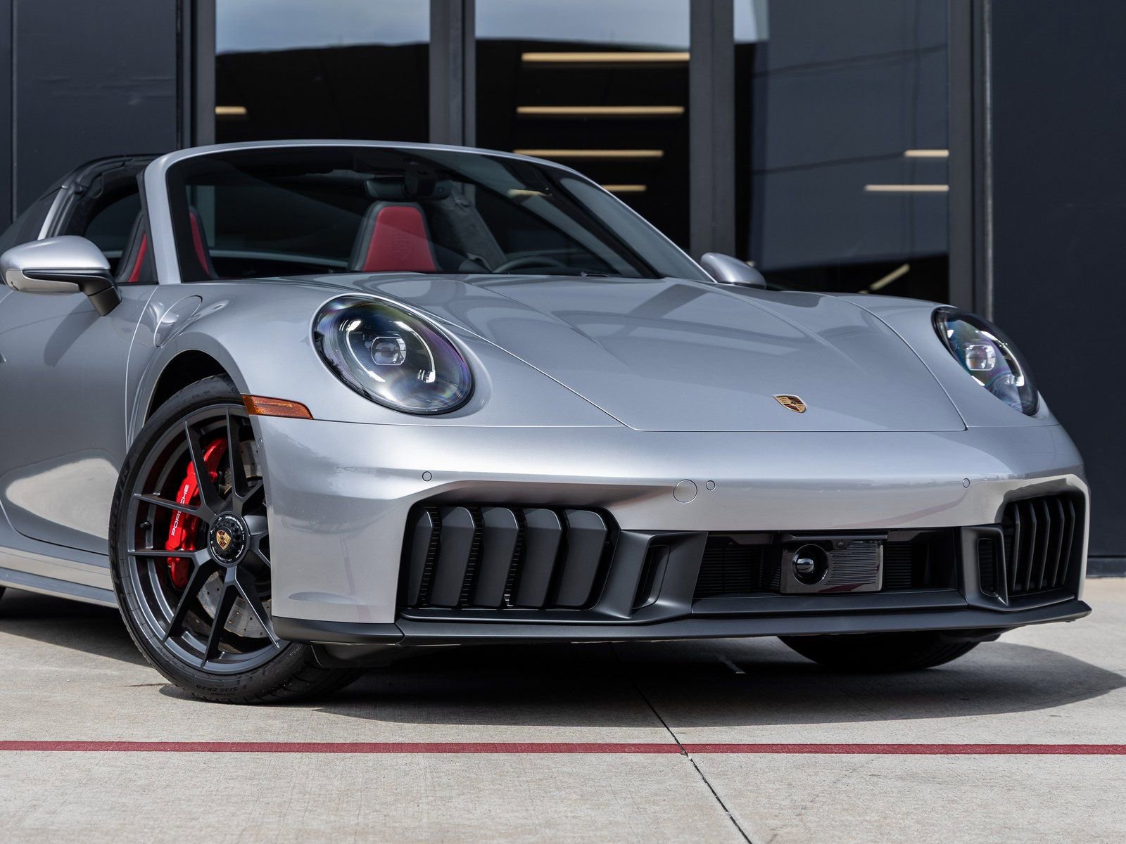 Certified 2026 Porsche 911 Targa 4 GTS image 9