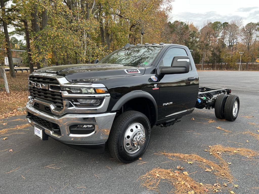 New 2026 RAM 3500 Big Horn AWD/4WD image 7