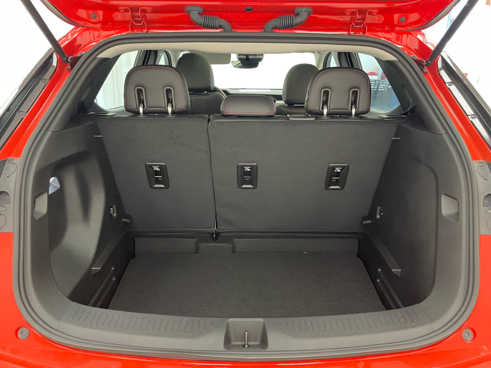 New 2027 Chevrolet Bolt RS w/ Technology Package FWD image 14