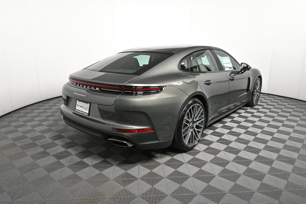 New 2026 Porsche Panamera 4 image 27