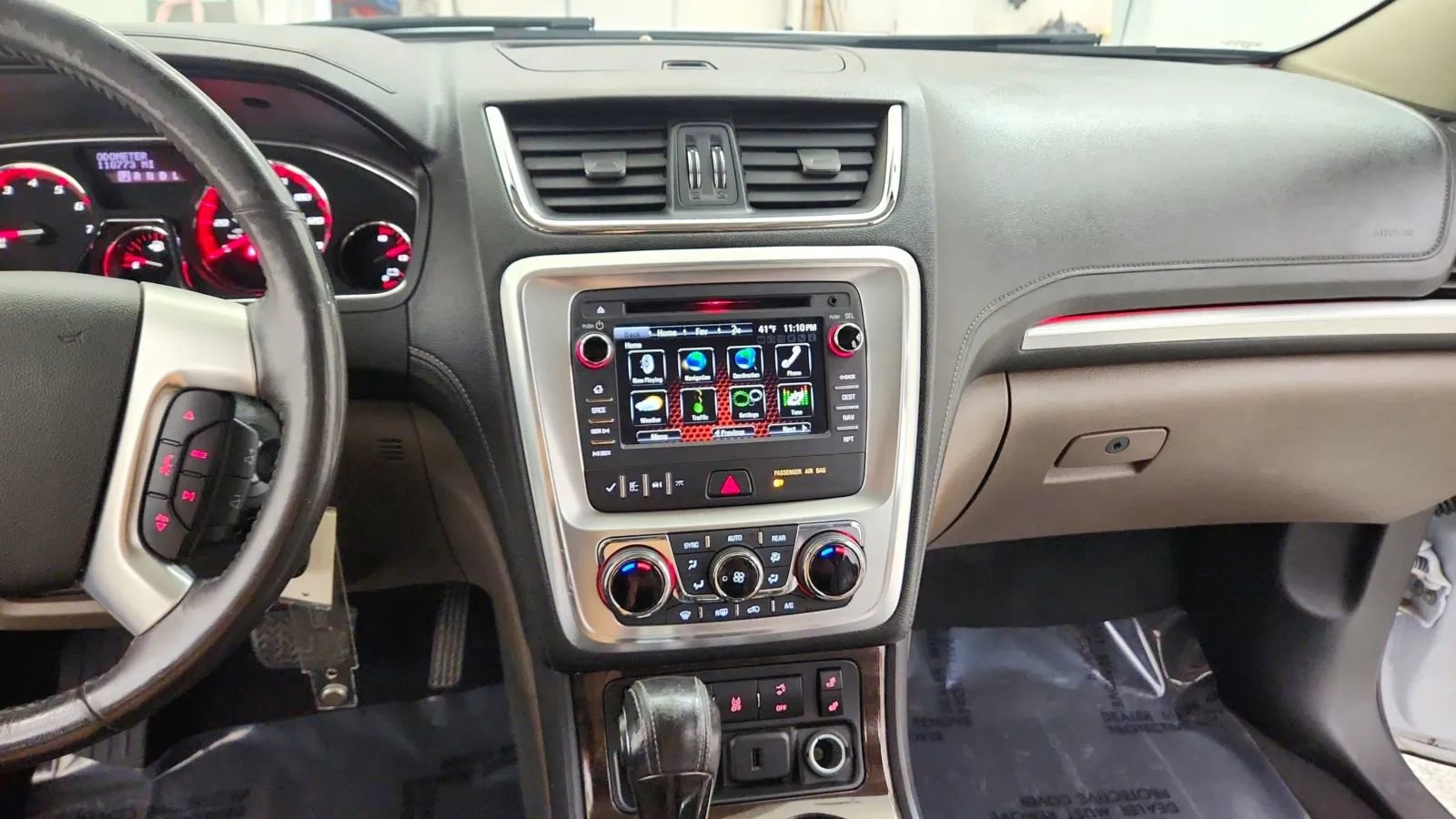 Used 2016 GMC Acadia SLT image 31