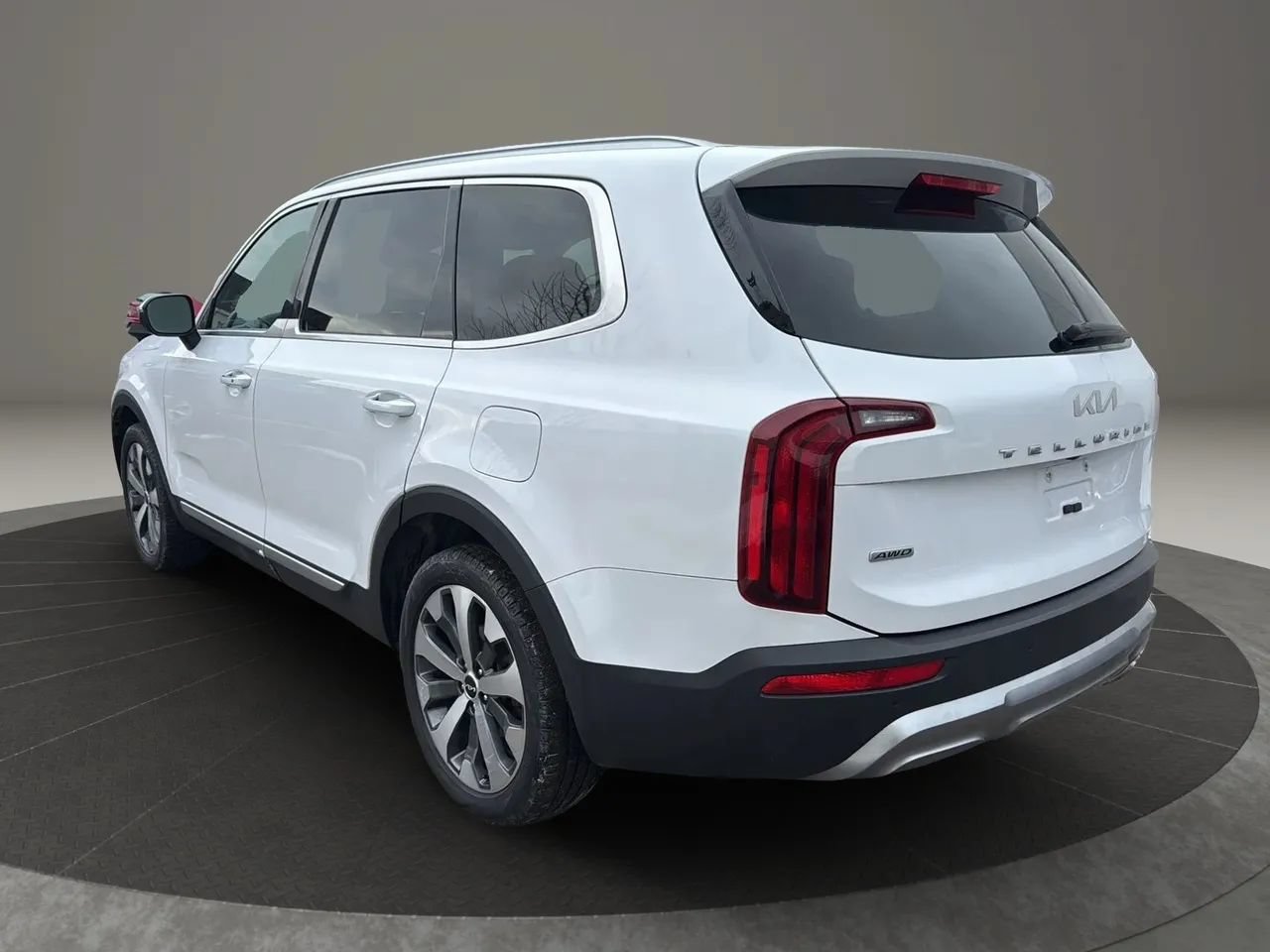Used 2022 Kia Telluride S AWD/4WD image 7