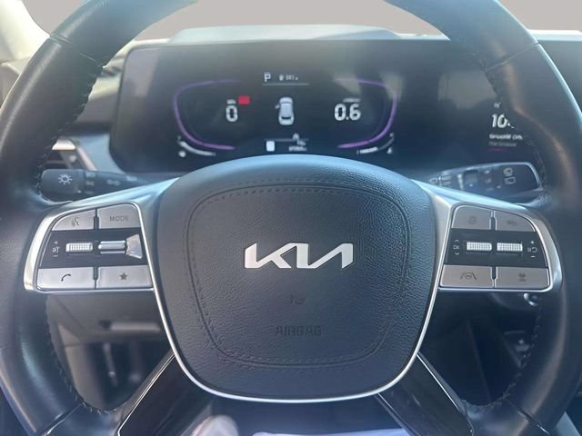 Used 2025 Kia Telluride S FWD image 5