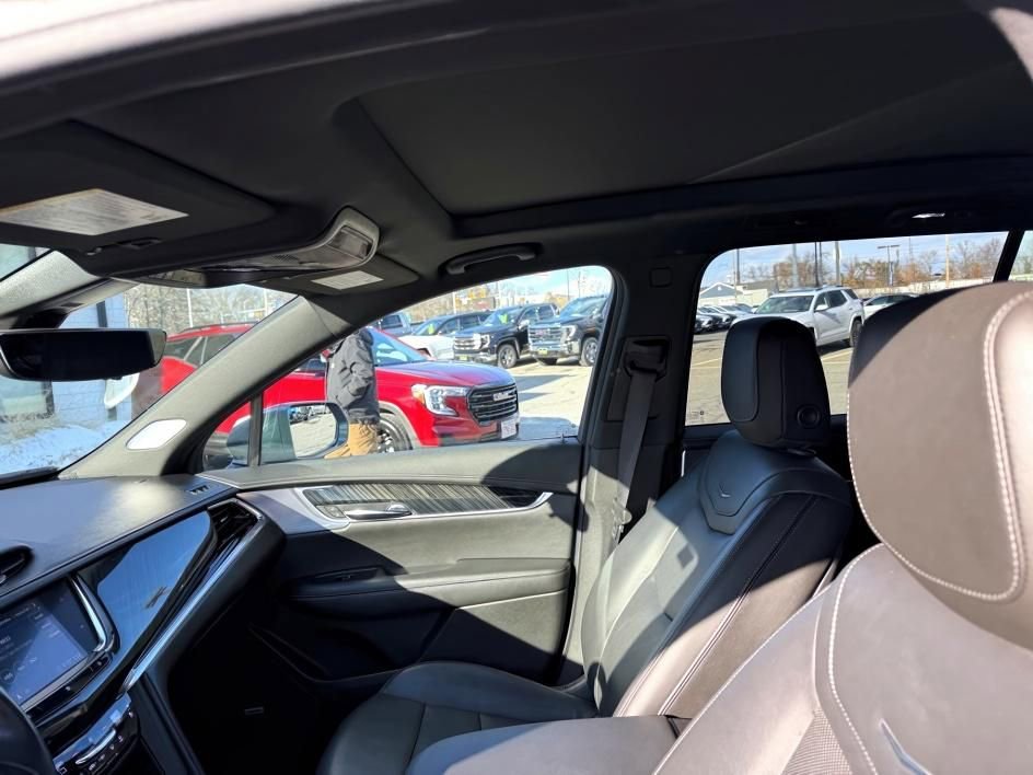 Certified 2020 Cadillac XT6 Premium Luxury image 15