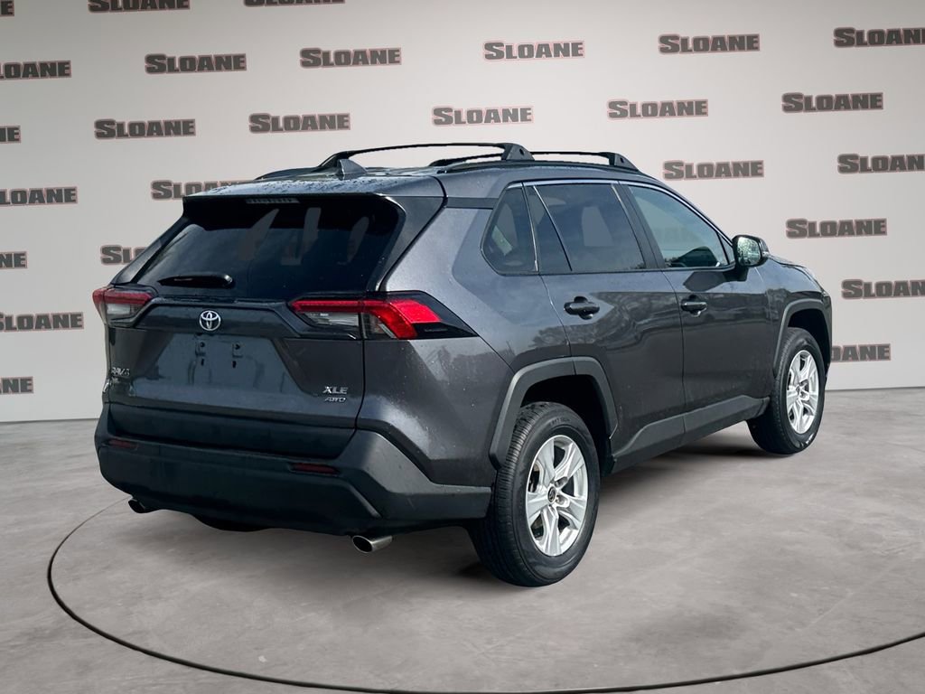 Used 2021 Toyota RAV4 XLE image 5