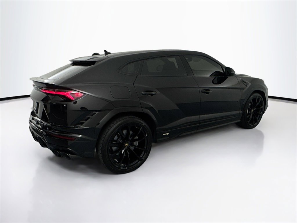 Used 2024 Lamborghini Urus S image 5