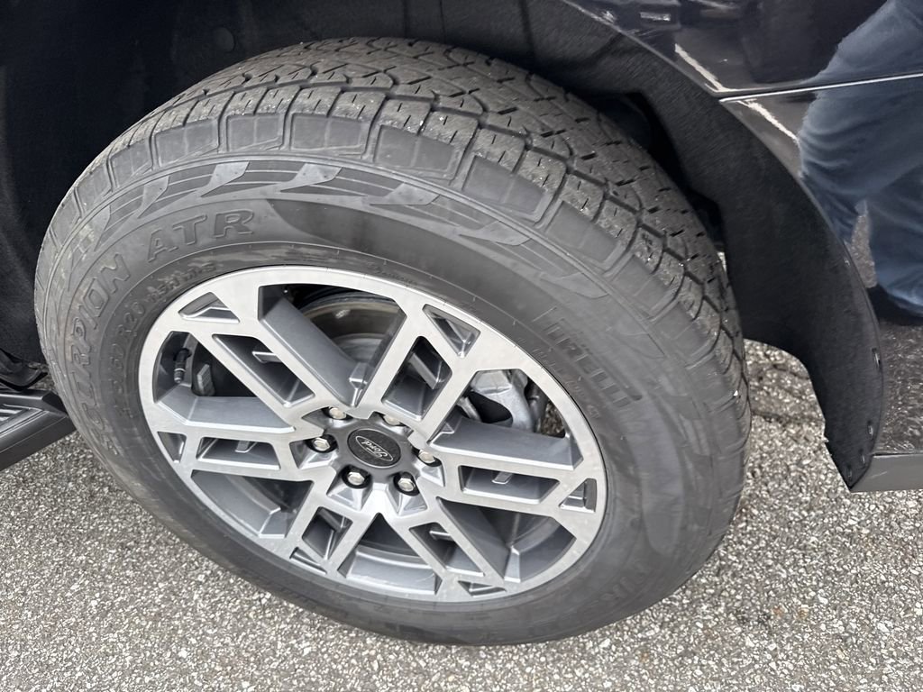 Used 2025 Ford Expedition Max Active image 21