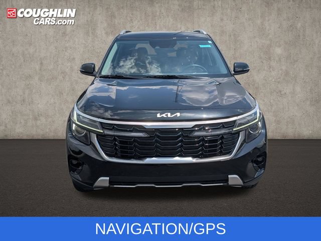 Used 2024 Kia Seltos EX FWD image 3