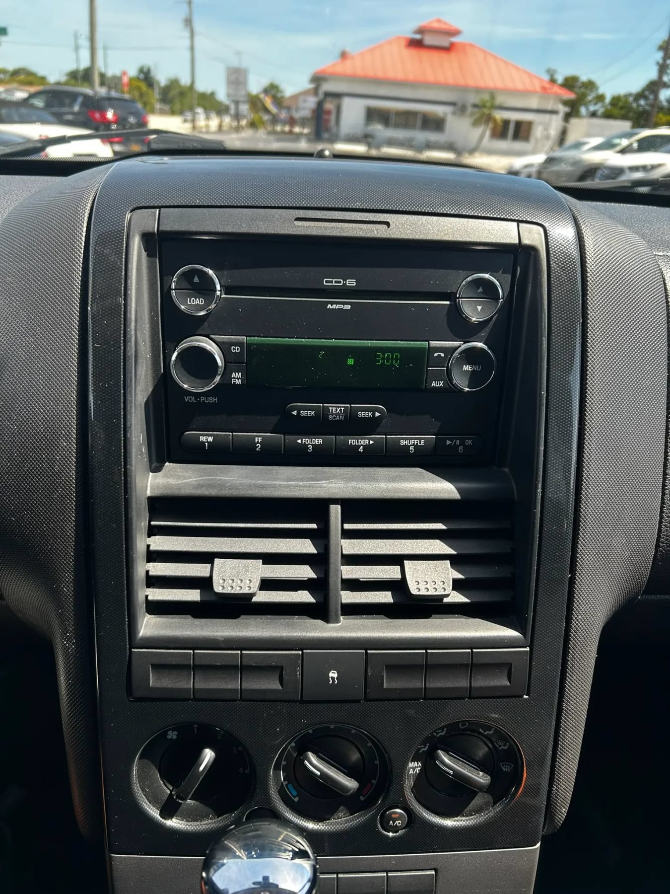 Used 2008 Ford Explorer Sport Trac Limited RWD image 19