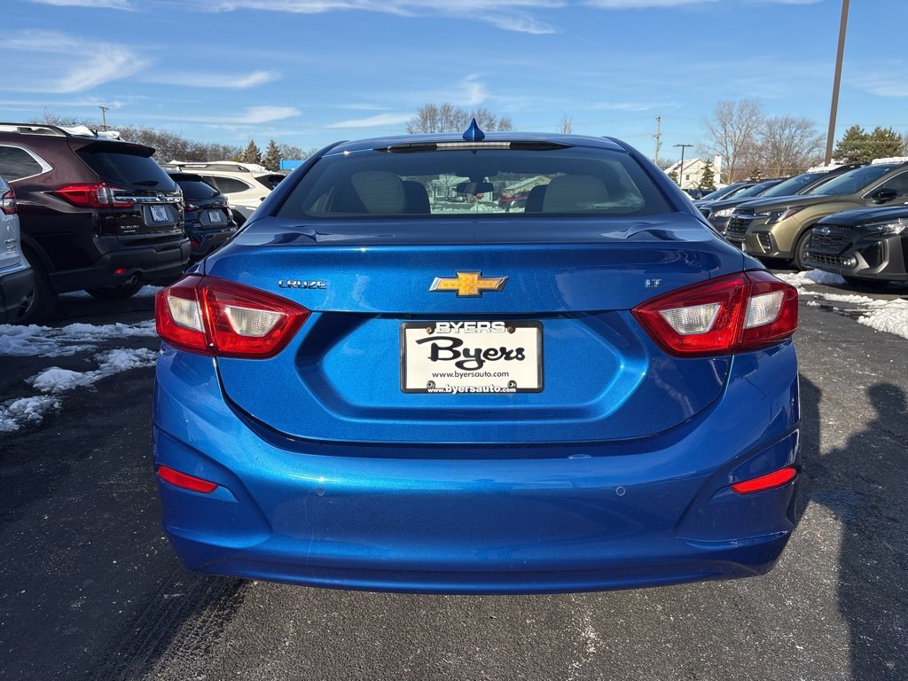 Used 2019 Chevrolet Cruze LT w/ Convenience Package image 4