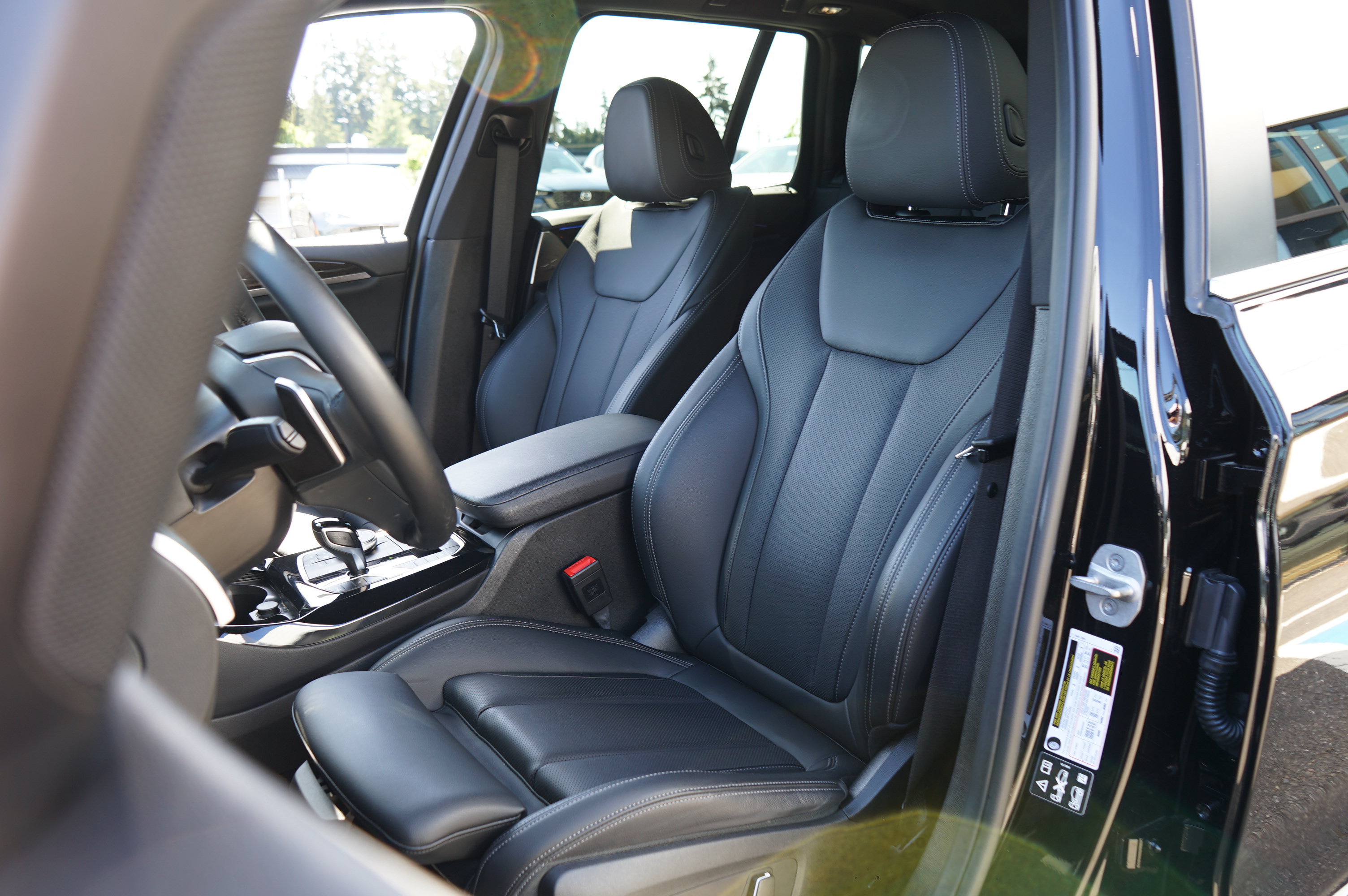 Used 2024 BMW X3 xDrive30i AWD/4WD image 25