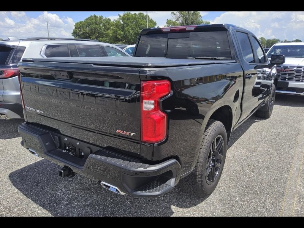 Used 2025 Chevrolet Silverado 1500 RST AWD/4WD image 9