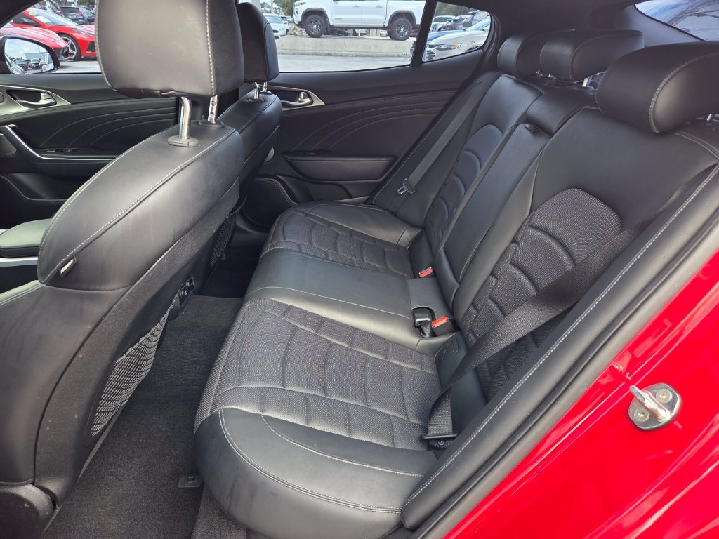 Used 2022 Kia Stinger GT2 AWD/4WD image 7