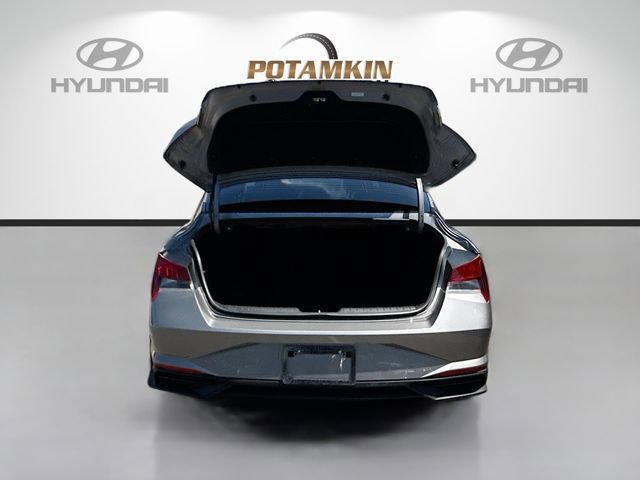 Certified 2023 Hyundai Elantra SEL w/ Convenience Package image 24