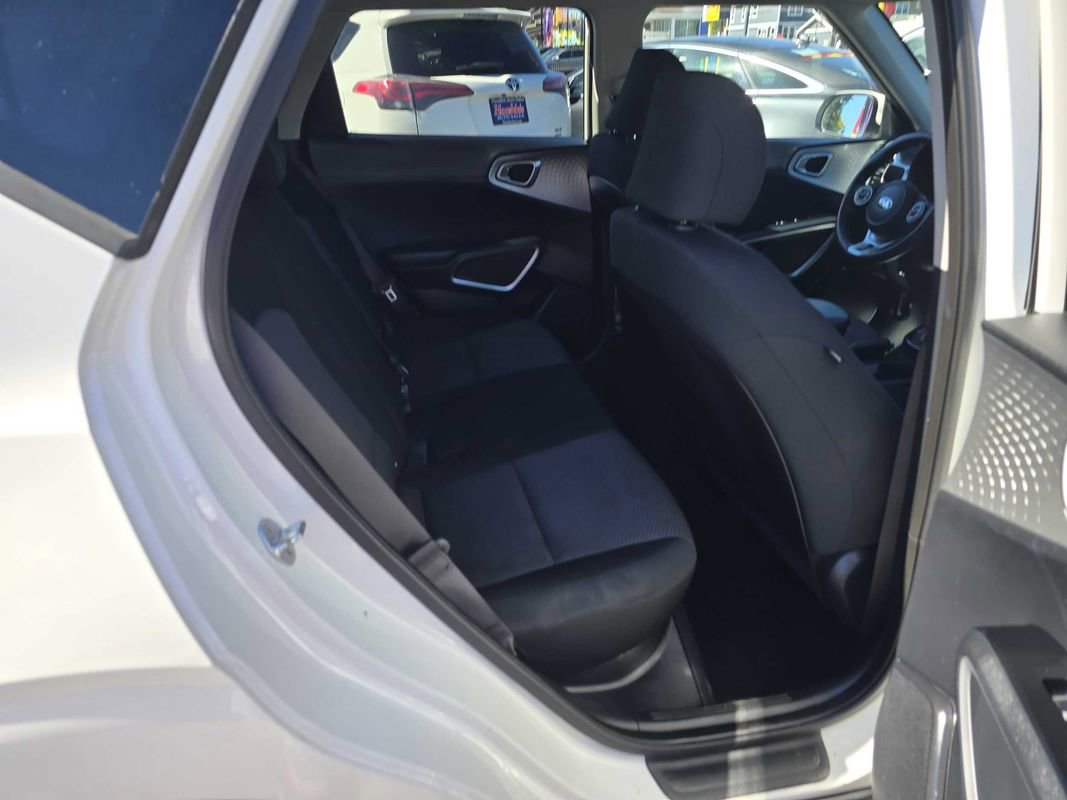 Used 2020 Kia Soul LX image 37