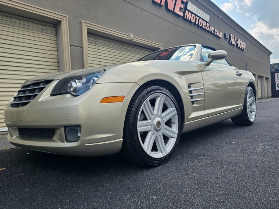 Used 2008 Chrysler Crossfire Limited RWD image 32
