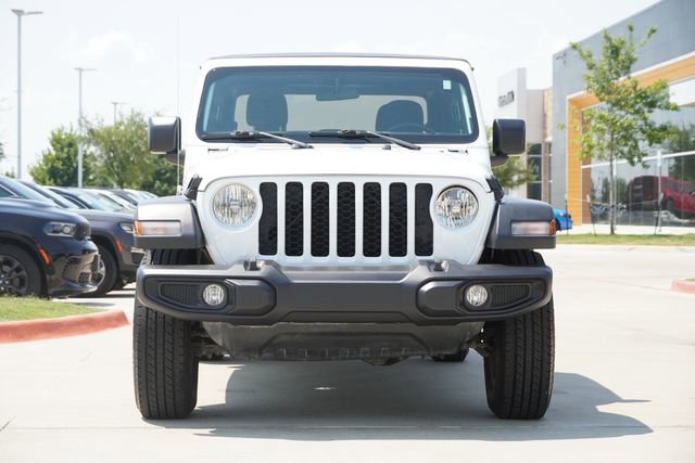 Used 2023 Jeep Gladiator Sport image 2