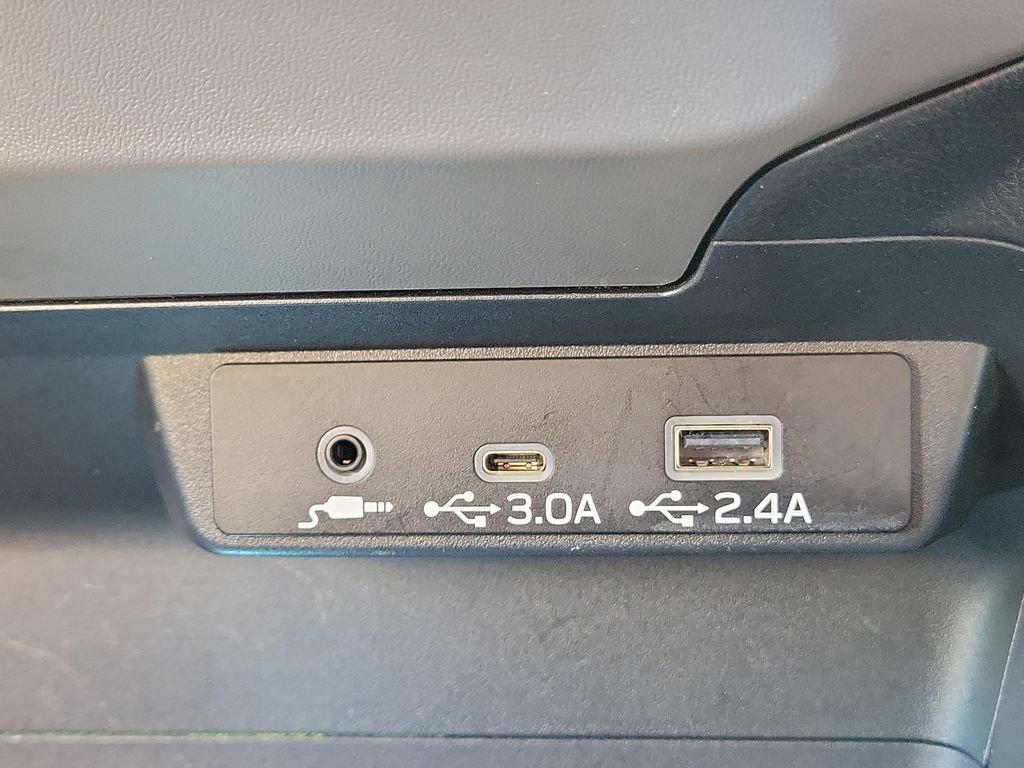 Used 2024 Subaru Crosstrek 2.0i Premium image 32