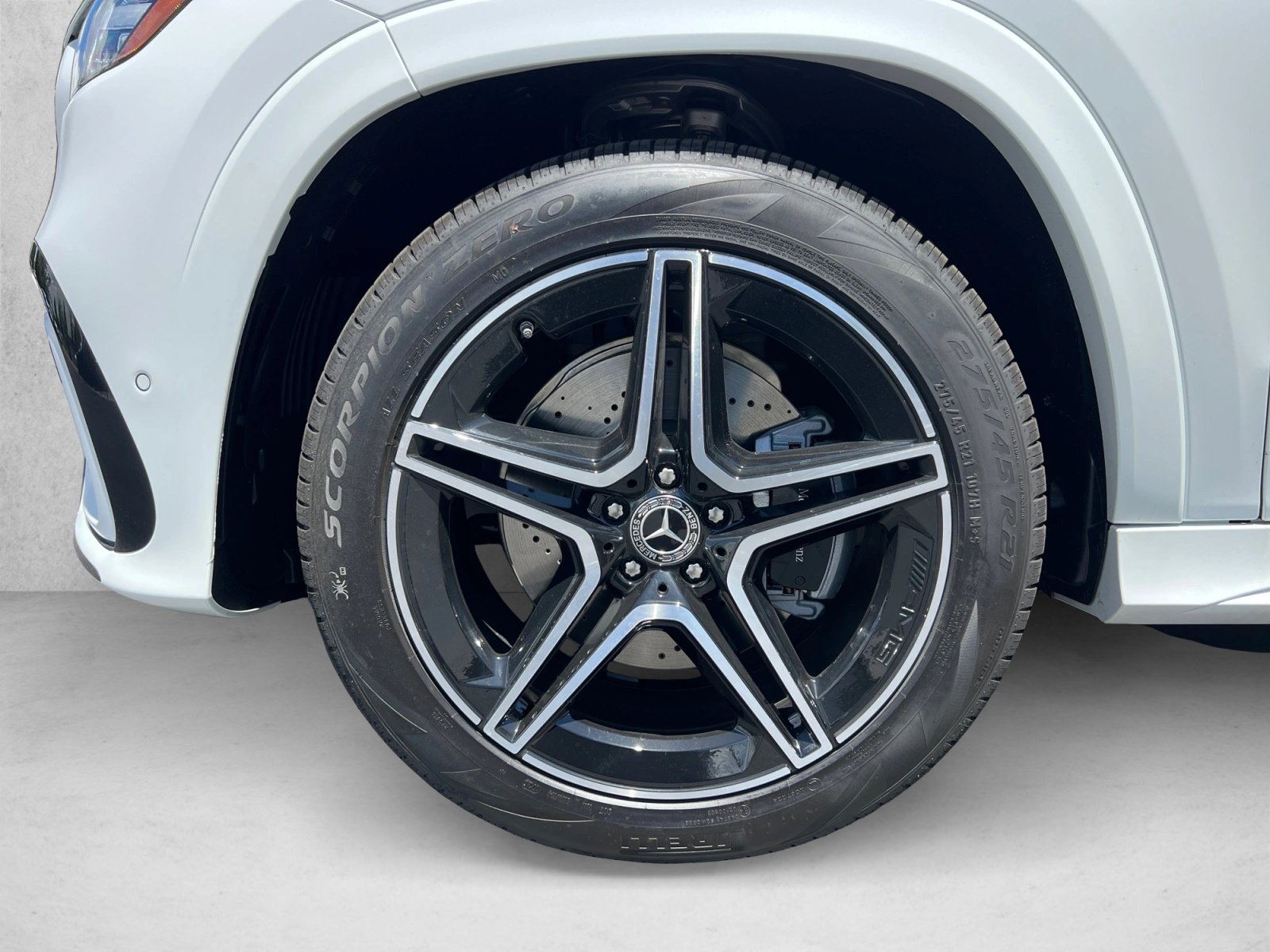 New 2026 Mercedes-Benz GLS 450 4MATIC image 9