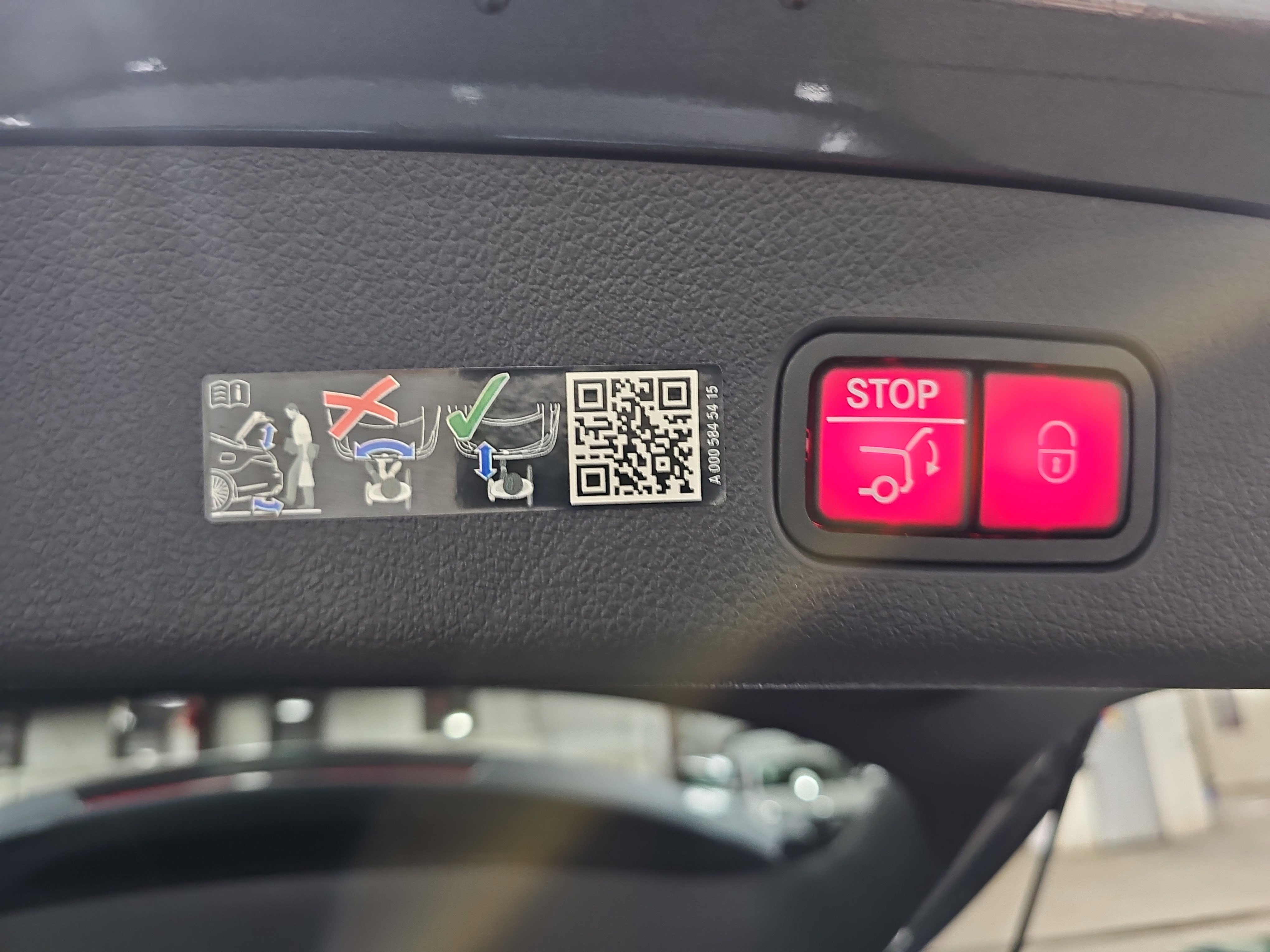 Certified 2023 Mercedes-Benz GLC 300 4MATIC image 15