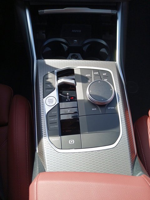 New 2026 BMW 330i Sedan w/ Convenience Package RWD image 20
