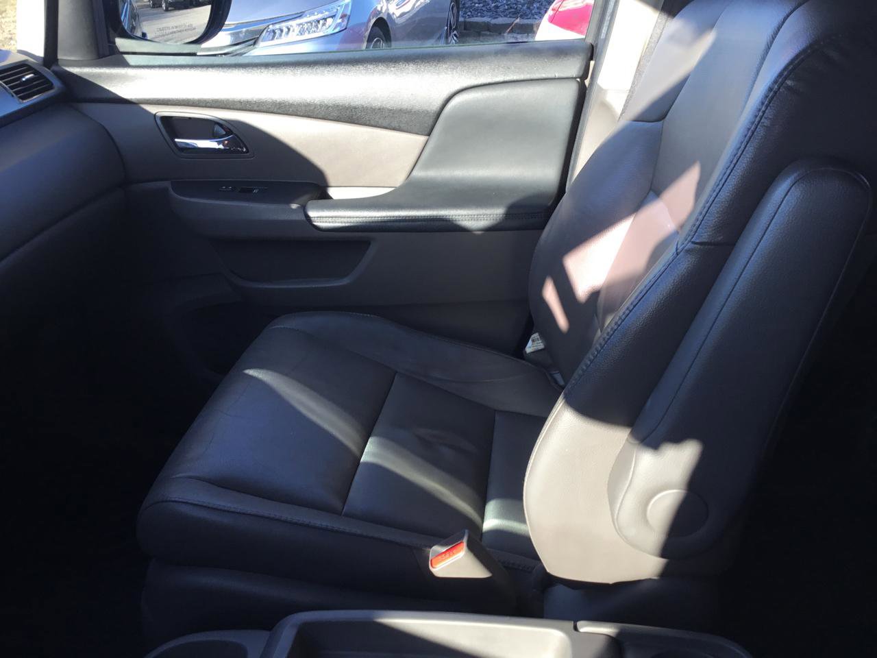 Used 2014 Honda Odyssey Touring image 16