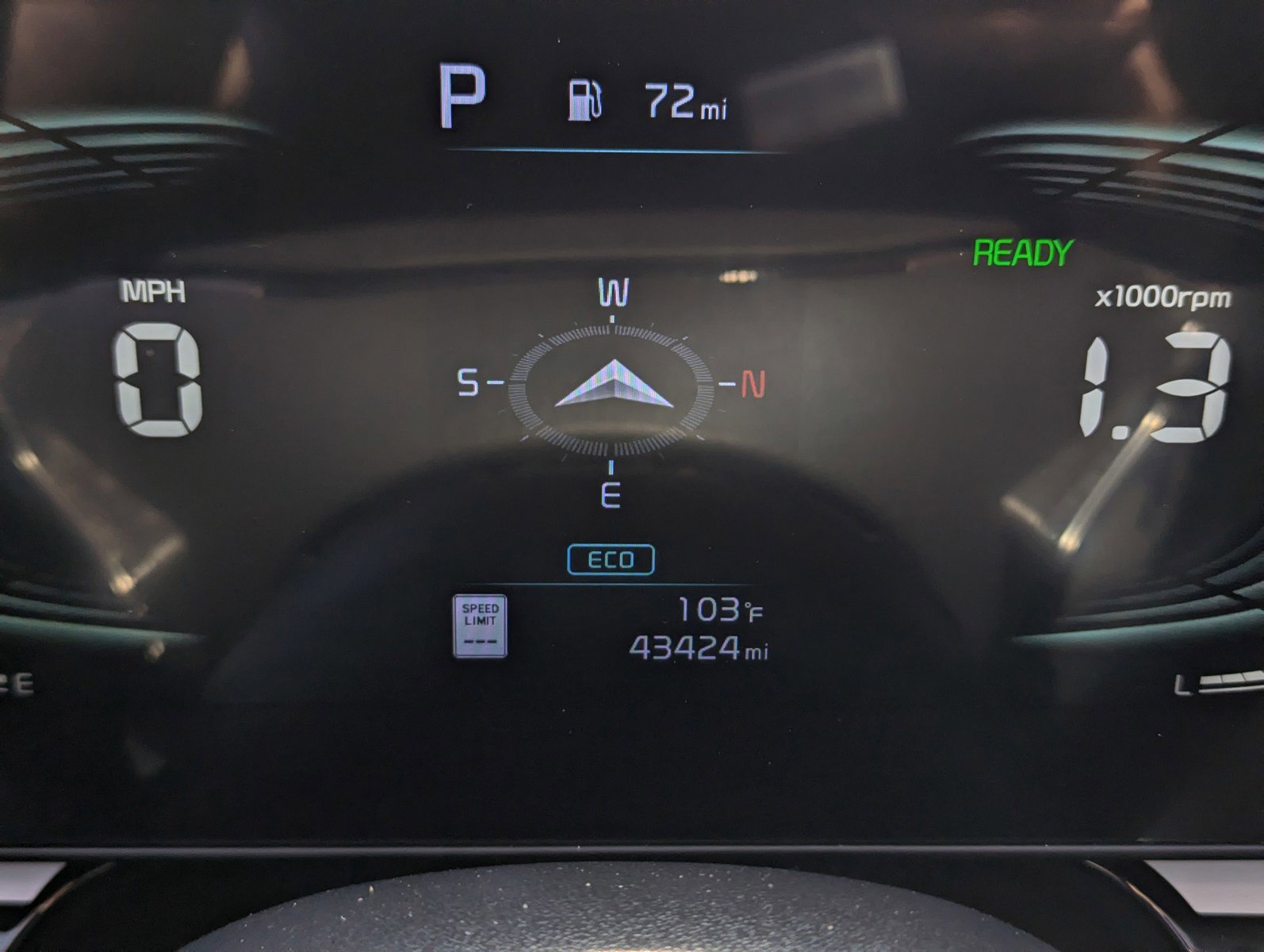 Used 2023 Kia Niro EX Touring FWD image 13