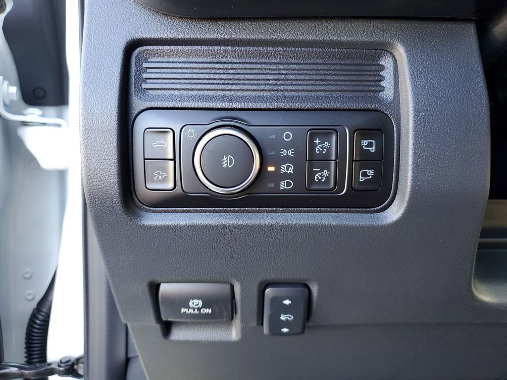 New 2026 Ford F350 Lariat w/ Black Appearance Package image 10