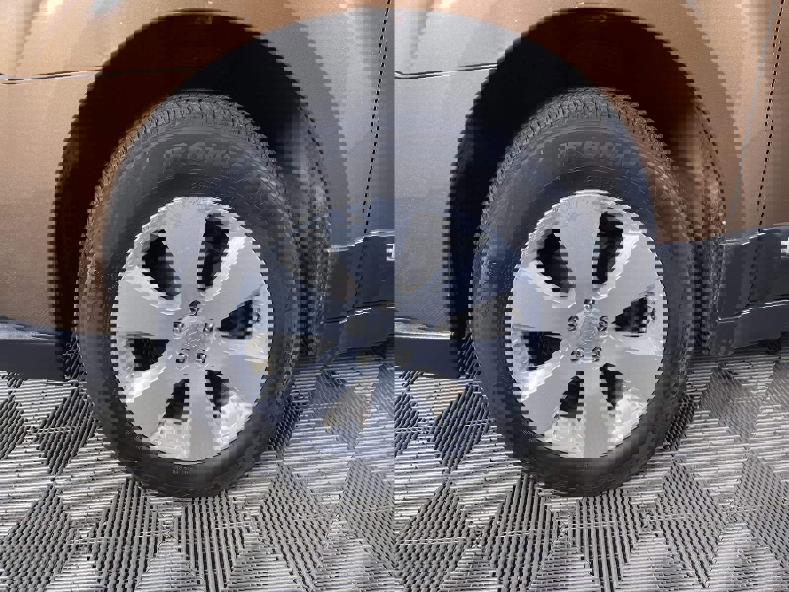 Used 2011 Subaru Outback 2.5i Premium w/ All-Weather Pkg image 24