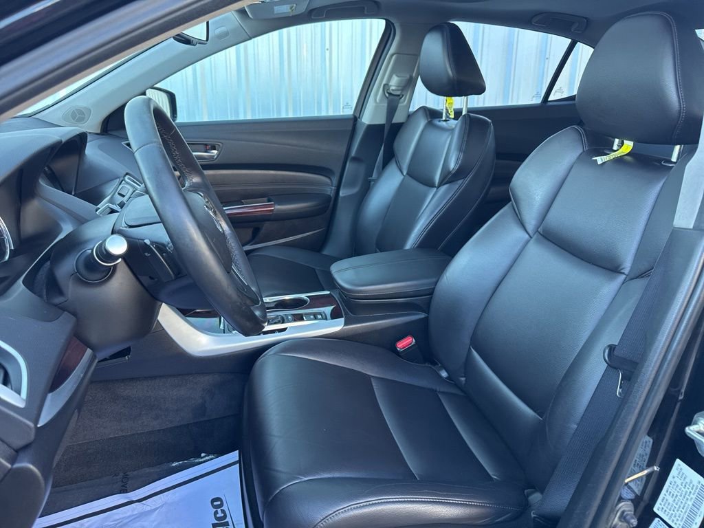 Used 2017 Acura TLX image 9