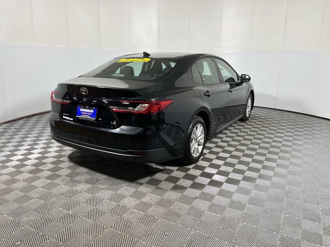 Used 2025 Toyota Camry LE FWD image 8