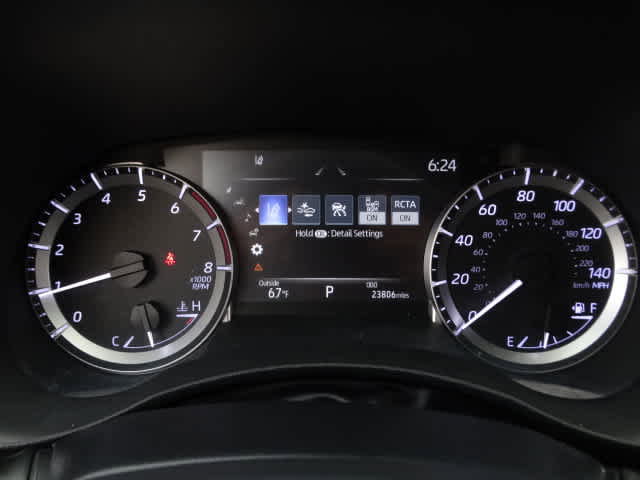 Used 2023 Toyota Highlander XLE image 25