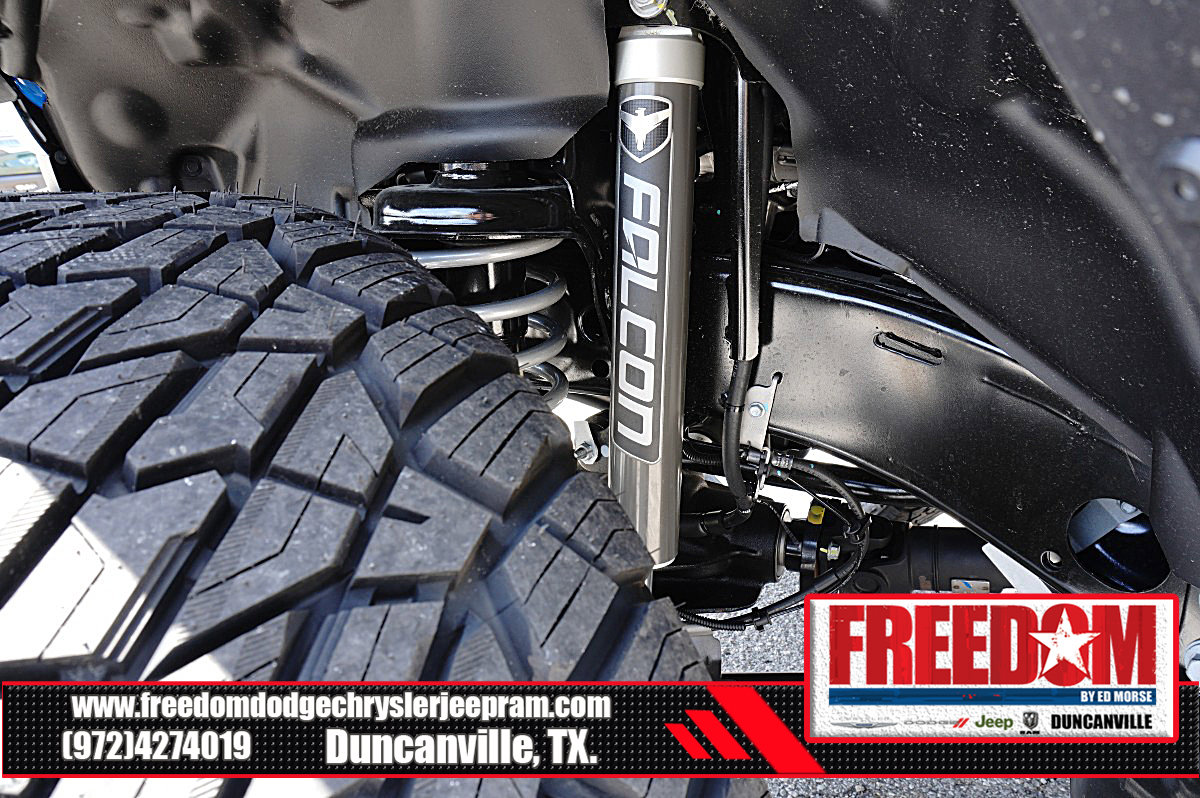 New 2026 Jeep Wrangler Unlimited Sahara w/ Whitecap Package AWD/4WD image 46