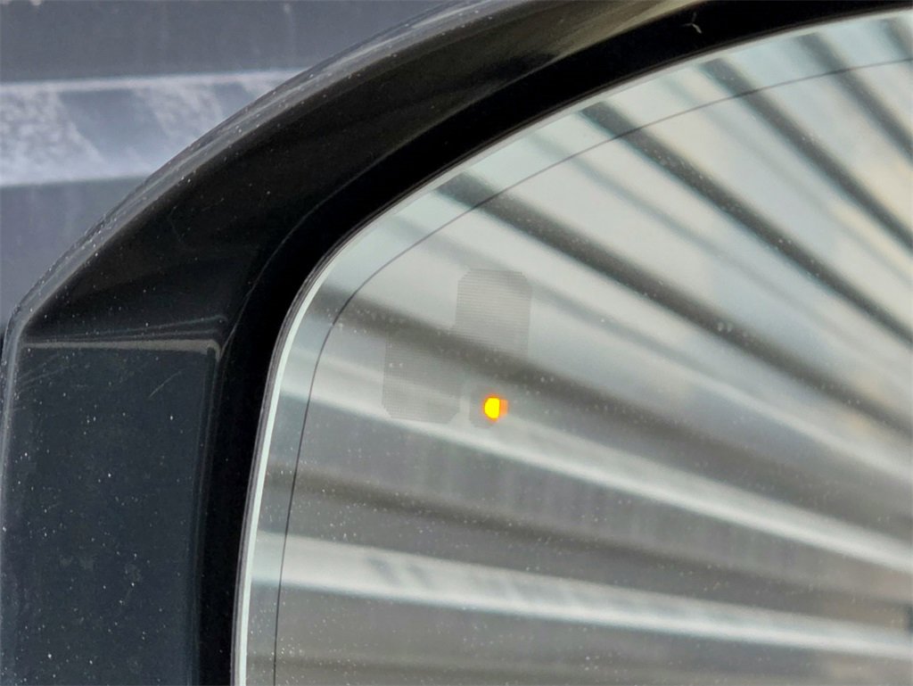 Used 2019 Land Rover Range Rover HSE image 30